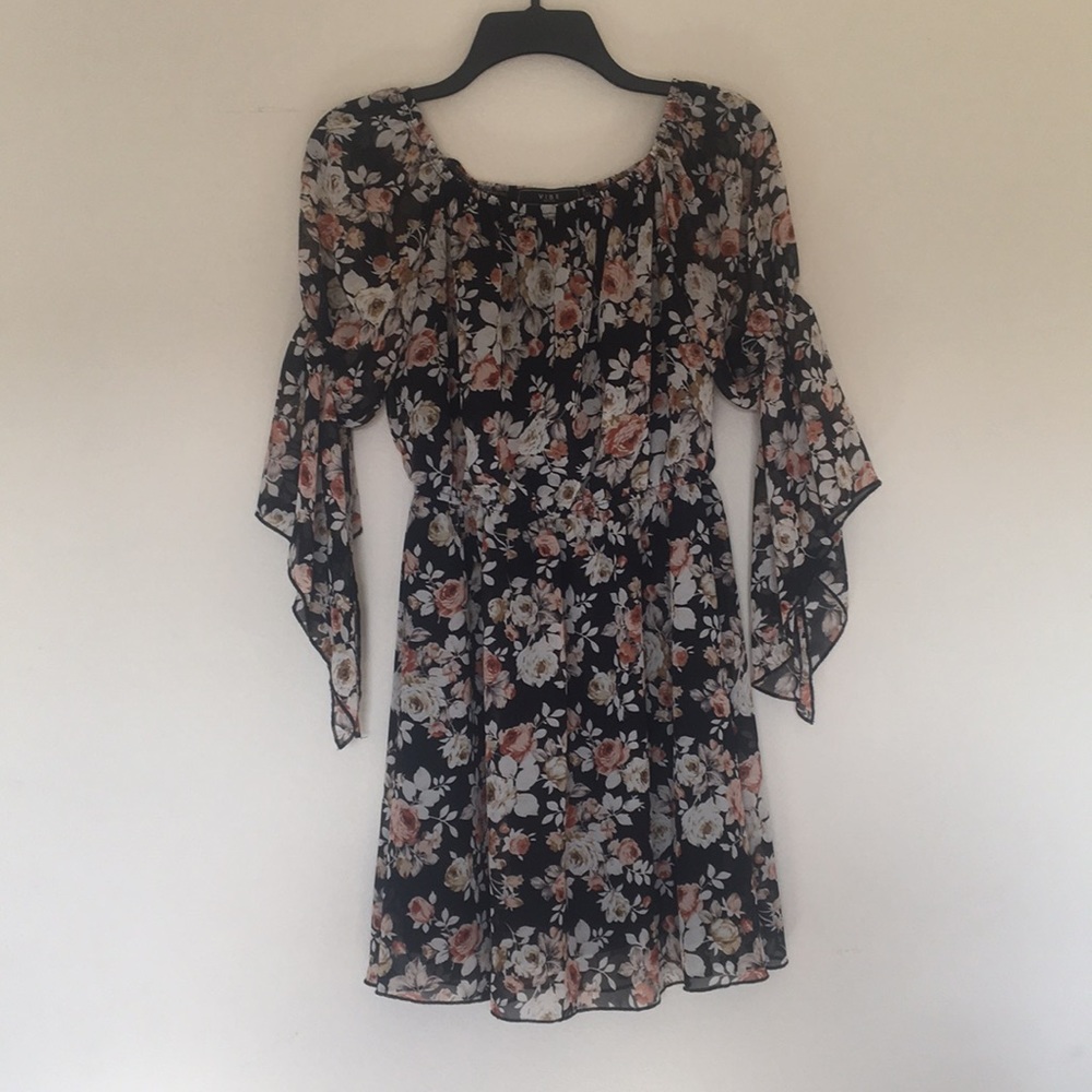 Black floral casual dress